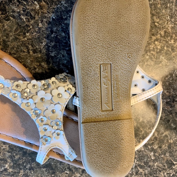 Sandals - Picture 4 of 5